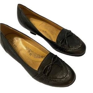 STRICTLY COMFORT‎ black leather kitty heels pumps size 9